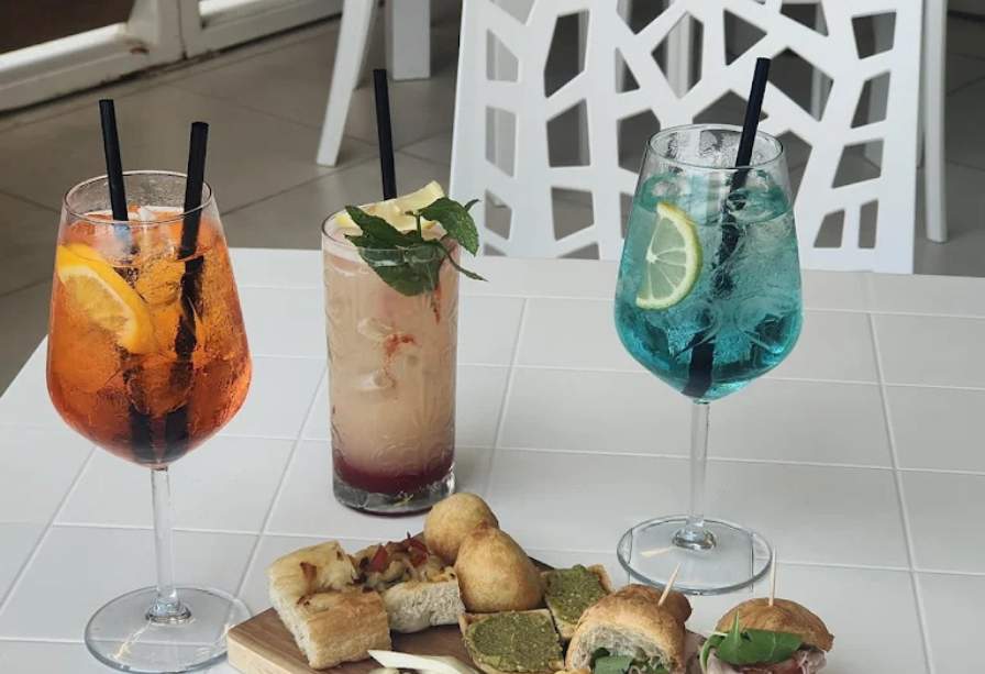 Oltre Bar